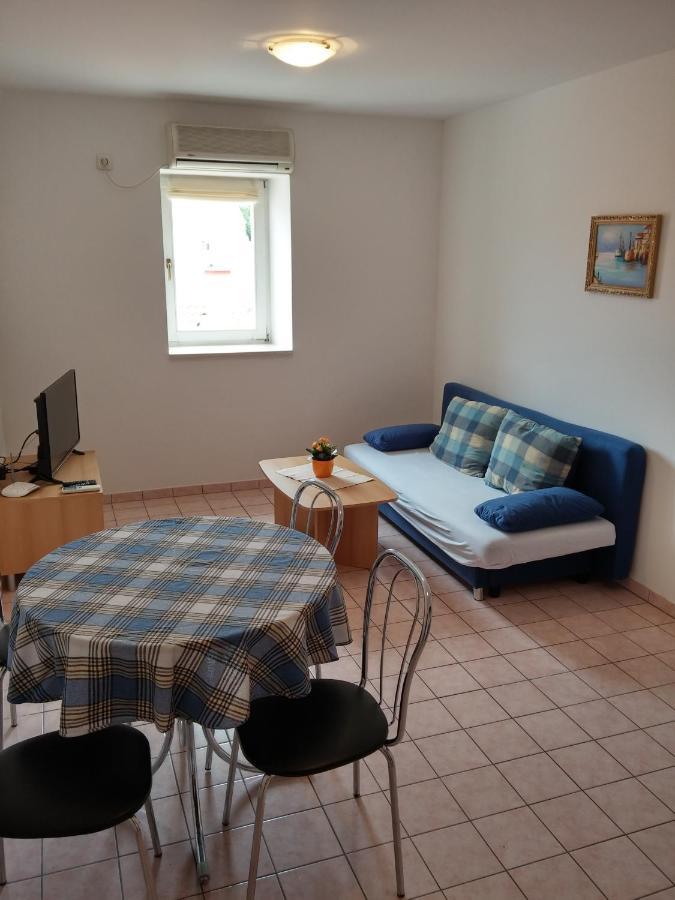 Apartments Bellus Mare Mali Losinj Exterior photo
